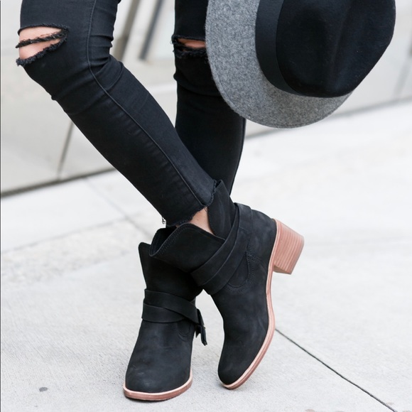 Ugg booties! - Picture 5 of 5